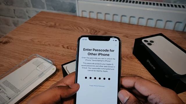Unboxing the iPhone 11 Pro Silver 256gb смотреть онлайн