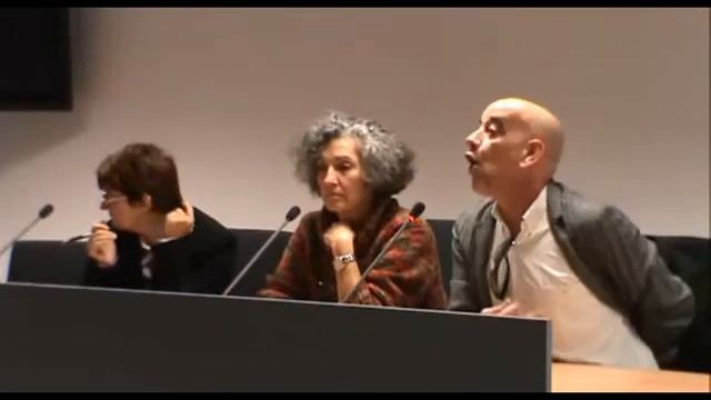 Presentación de la exposición "Dos mamás" en la Universidad Pablo de Olavide смотреть онлайн