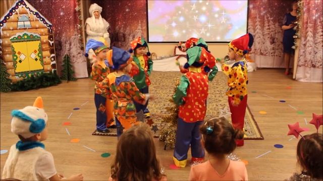 Танец Петрушек авт Т. Бокач / Средняя группа смотреть онлайн