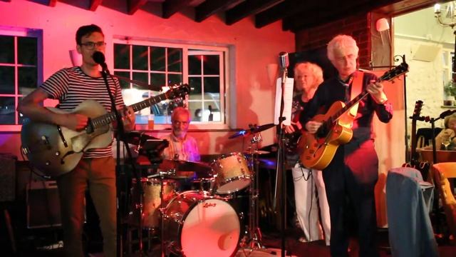 The Rhythm Blasters featuring Luke Futcher at The Royal Oak, Great Wishford смотреть онлайн