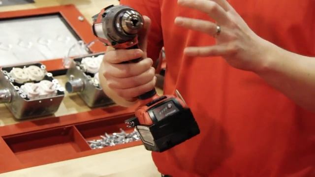 Milwaukee Tool at 2016 AHR Expo смотреть онлайн