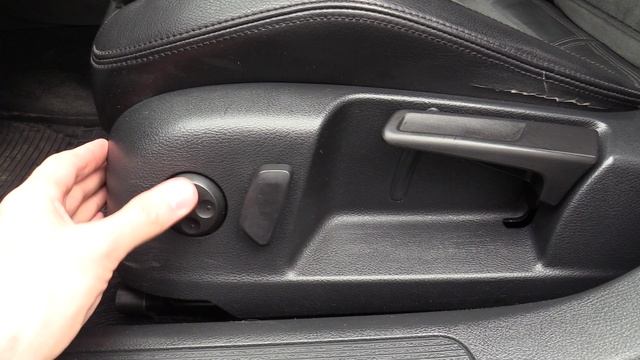 2008 Volkswagen Passat 1.8 TSI. Start Up, Engine, And In Depth Tour.