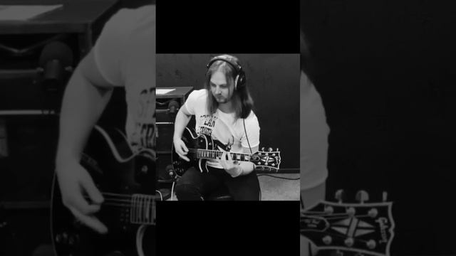 #music #rock #vocal #guitarist #studio #song смотреть онлайн