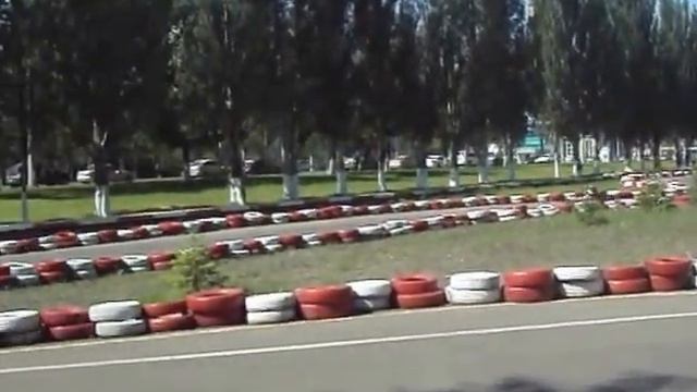Катаюсь на картинге !!! Часть 1 смотреть онлайн