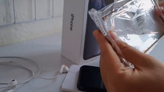 Iphone xr unboxing (black) + Aksesoris ~ 2022 смотреть онлайн
