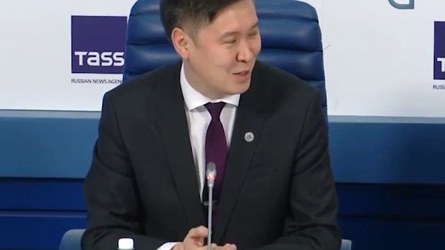 Не отдых, а работа смотреть онлайн