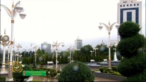 В Ашхабад пришла осень