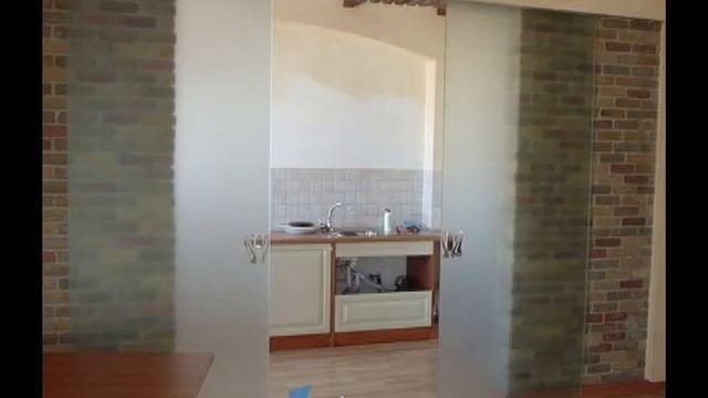 Стекольная компания #Decorelli занимается изготовлением и монтажом цельностеклянных конструкций смотреть онлайн