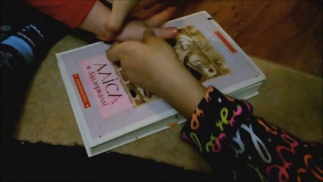 Прикольные ногтики от Вики Ю.ком\\\Первое видео на моем канале) смотреть онлайн