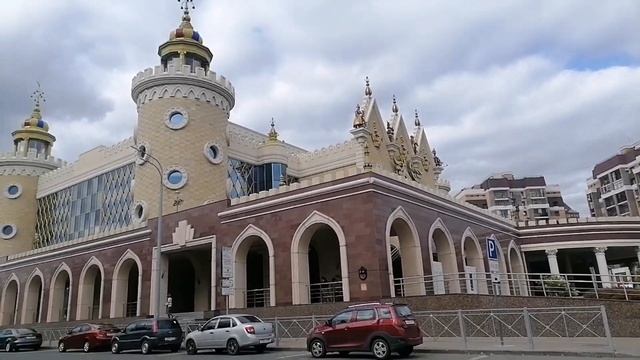 Прогулка по Туган Авылым и около театра кукол Экият в Казани смотреть онлайн