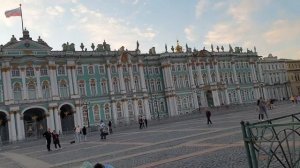 С Невского проспекта на Дворцовую площадь