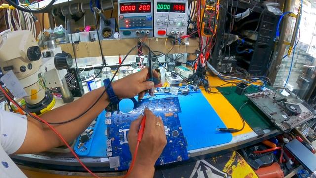 โน๊ตบุ๊ค Samsung NP-RV418 เปิดไม่ติด ชาร์จไม่เข้า จัดเรียงระบบไฟเมนบอร์ด (Samsung Repair)By ช่างพงษ смотреть онлайн