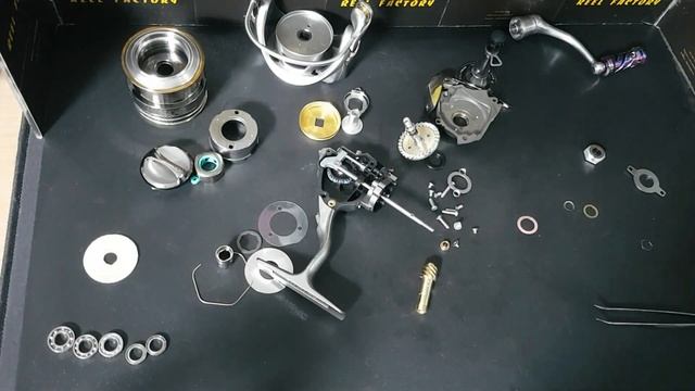 ♡릴팩토리♡ 다이와 12 루비아스 2506(DAIWA 12 LUVIAS 2506 MAINTENANCE, SPINNING REEL OVERHAUL) смотреть онлайн