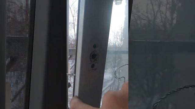 Сломалась ручка в окне! Что делать? Разбераю ручку и смотрю что сломалось смотреть онлайн