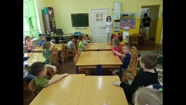 Стоматолог в гостях у Дельфинят смотреть онлайн