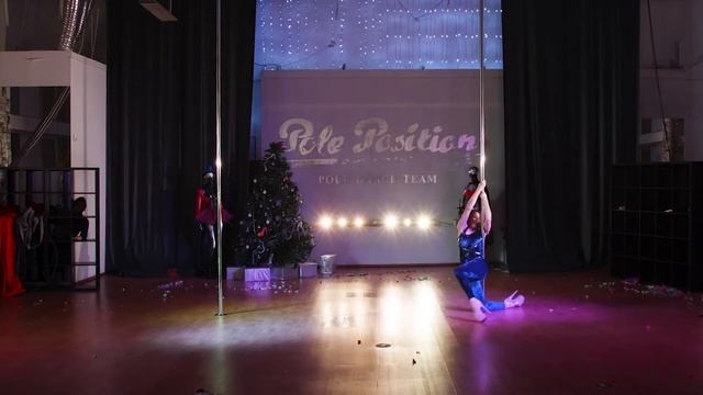 Зуева Алеся - ученица студии Pole Positions Moscow смотреть онлайн
