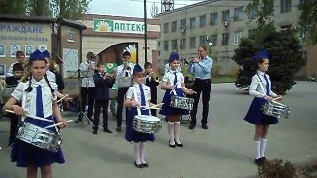 МБОУ ДО ЦДТ Марш "Москва" Иловлинский диксилэнд смотреть онлайн