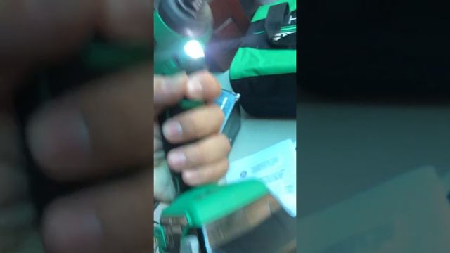Vít hitachi brushless смотреть онлайн