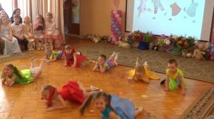 Танец малышей на выпускном