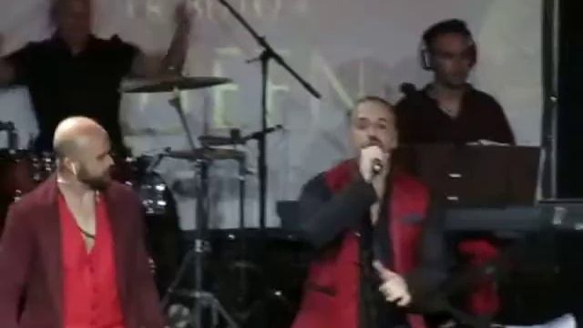 One vision (Opera prima rock tributo a Queen , 18-08-2016, Voila Acoustique) смотреть онлайн
