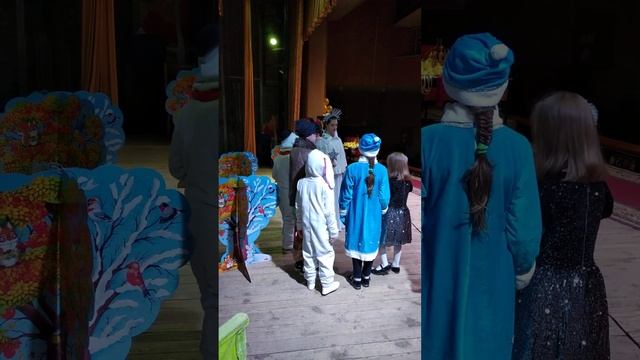 что это за праздник. театр Зазеркалье смотреть онлайн