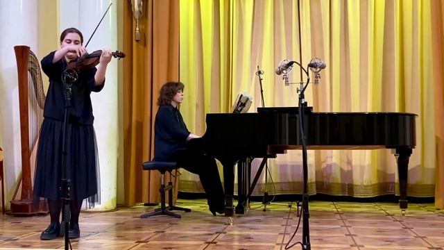 М. Мусоргский Гопак из оперы Сорочинская ярмарка исп. Цветкова Ксения преп. Ерусалимская И.М. смотреть онлайн