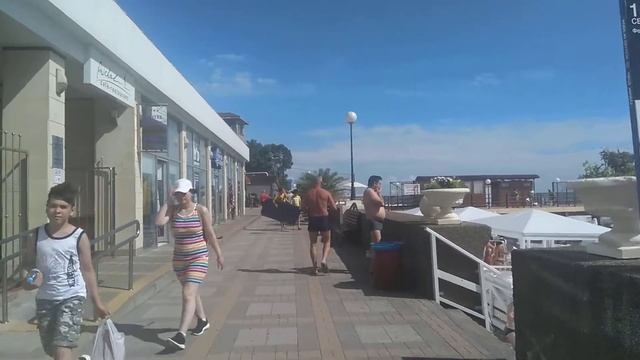 Прогулки по набережной. Адлер. Центральная набережная смотреть онлайн