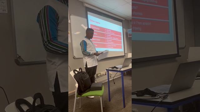 Guest Lecture at Varsity College on a 3rd year Android development class смотреть онлайн