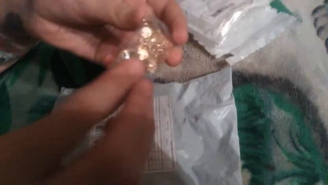Подвеска покрытая желтым металом смотреть онлайн