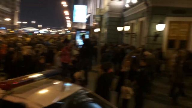 Фестиваль света.Толпа. смотреть онлайн