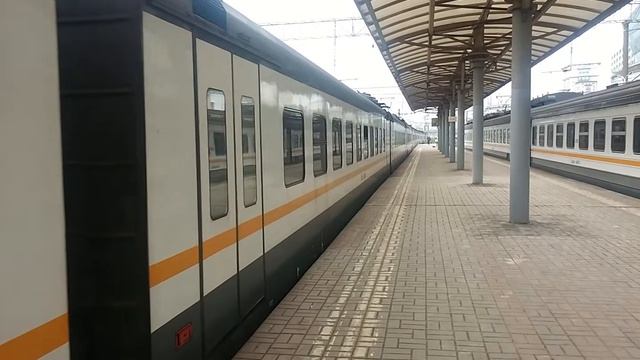 ЭП2Д-0004 ЦППК Перекраска Наше Прдмосковье На Киевском вокзале смотреть онлайн