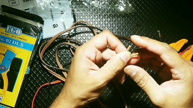 Wire stripper cum cutter смотреть онлайн