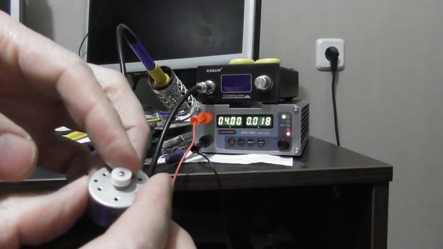 Мотор с AliExpress 4 вольта. Видео 2. смотреть онлайн