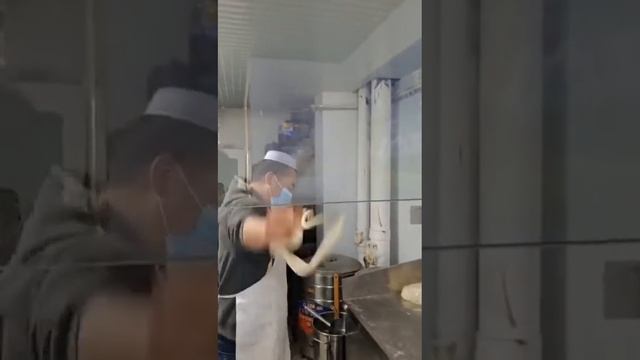 Самая обыкновенная мусульманская чифанька в Китае смотреть онлайн