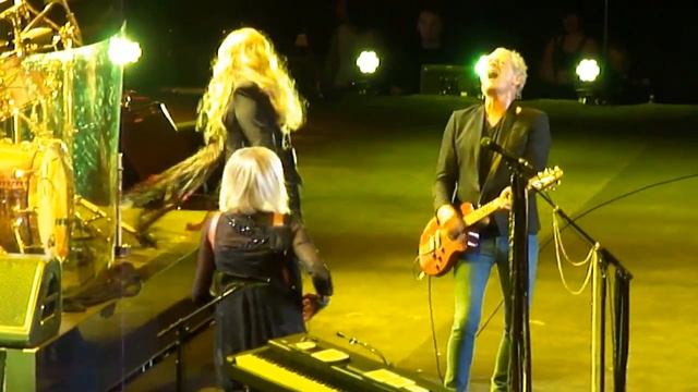 Fleetwood Mac Tusk Live in Minneapolis 2014 смотреть онлайн