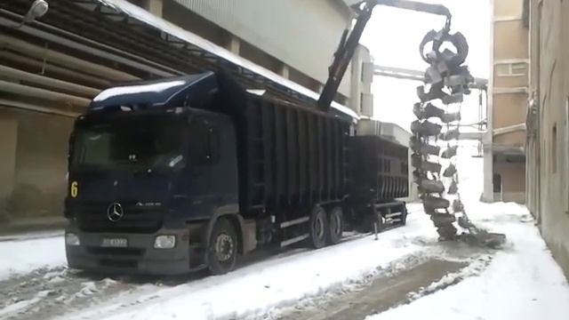 Погрузка лома на элеваторе смотреть онлайн