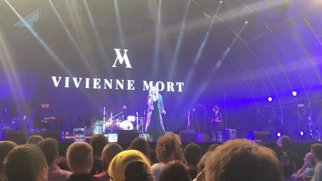 Сліди твоіх маленьких рук Atlas Weekend 2017, Vivienne mort смотреть онлайн