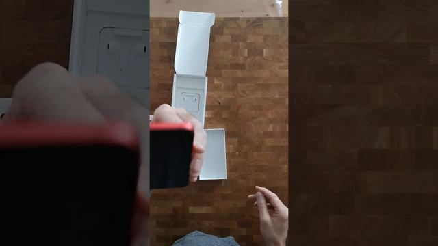 iPhone 12 (Product RED) unboxing смотреть онлайн