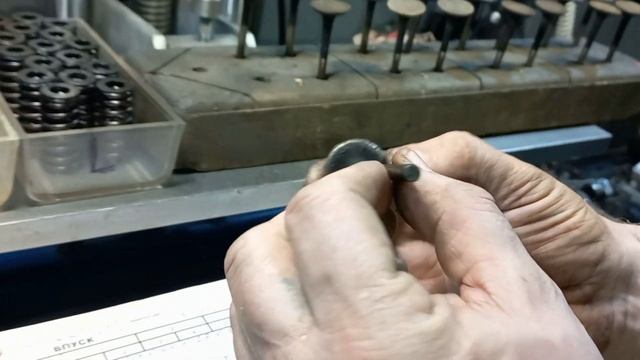 ❓ ГБЦ дв.3ZZ-FE Тойота 2006г.в. сюрприз под толстым слоем нагара и грязи ❓ смотреть онлайн