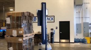 Мобильный робот-паллетоупаковщик. Обмотка гофрокартона стретч пленкой.