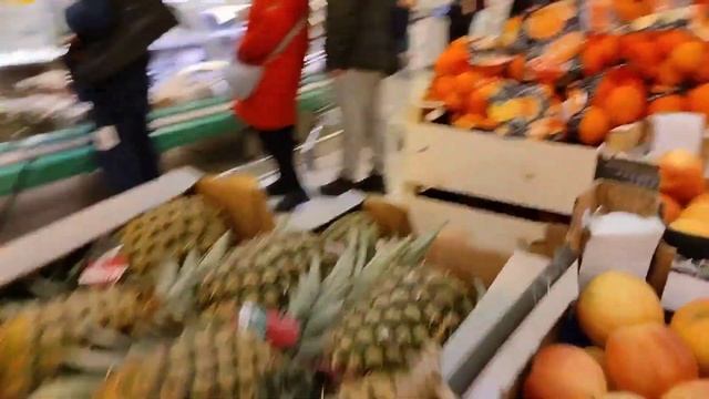 Обзор предновогодних цен на основные продукты, в магазине О'кей на 27 декабря . 🤗🎄 смотреть онлайн