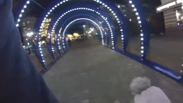 Прогулка по вечернему городу смотреть онлайн