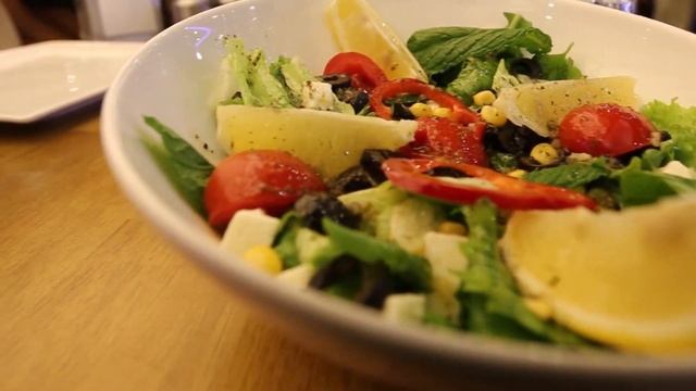 Просветительский ролик "ВРЕМЯ ПИТАТЬСЯ ПРАВИЛЬНО" смотреть онлайн