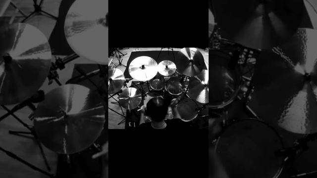 #music #rock #studio #vocal #guitarist #song смотреть онлайн