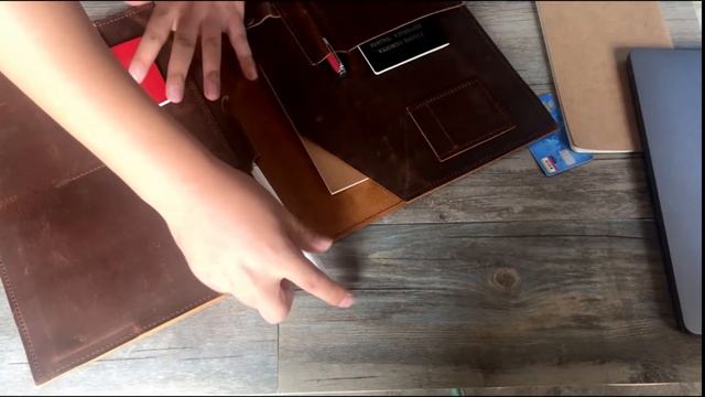 FlixGifts : Leather MacBook Case Portfolio with Personalization смотреть онлайн