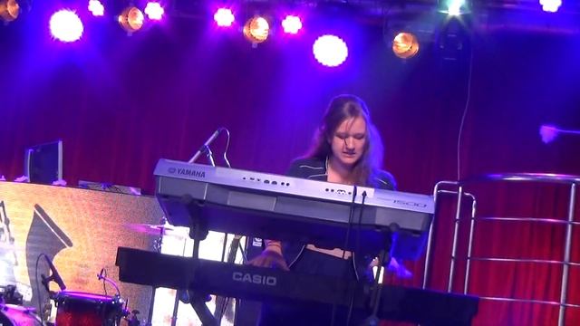 Бэнд Театра На Обочине Not Anymore смотреть онлайн