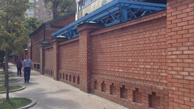 Москва 2856 2-я (вторая) Миусская улица, Миусский переулок, фудмолл Депо лето день