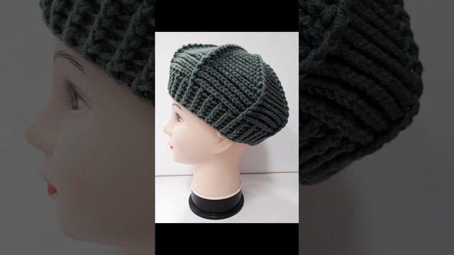 Вязаный берет крючком