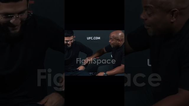Кормье наехал на Хамзата Чимаева "Эй, я тебе не Хасбик, зачем поднял?!" | FightSpaceMMA смотреть онлайн