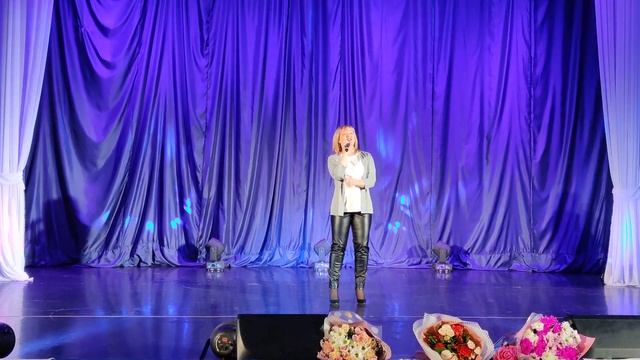 Светлана Тепцова "С первого взгляда" ( сл. А. Лорак, муз. Л.Архипенко) смотреть онлайн